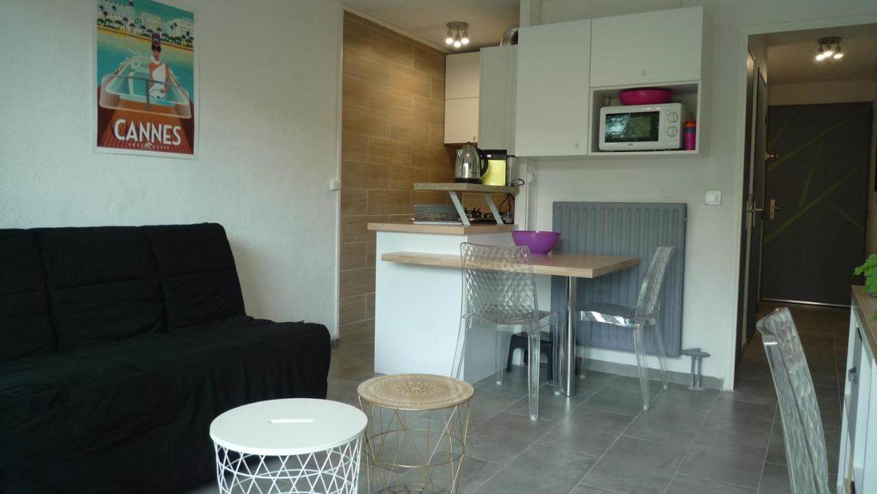 Appartementfrontdemersaintraphaelsantalucia エクステリア 写真